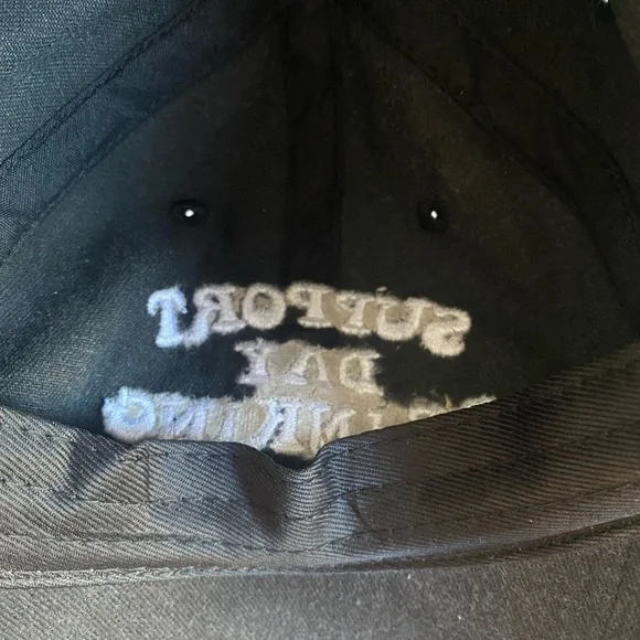 Black Cap - Picture 4 of 4